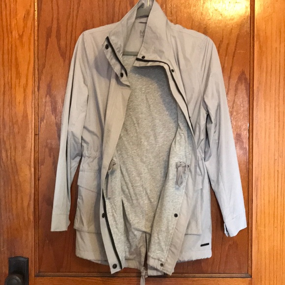 Lightweight jacket - Picture 3 of 3